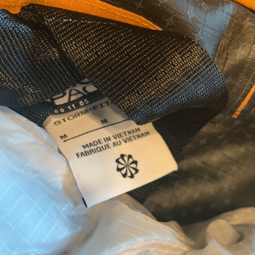 Men’s Nike tech pack jacket - Picture 6 of 16